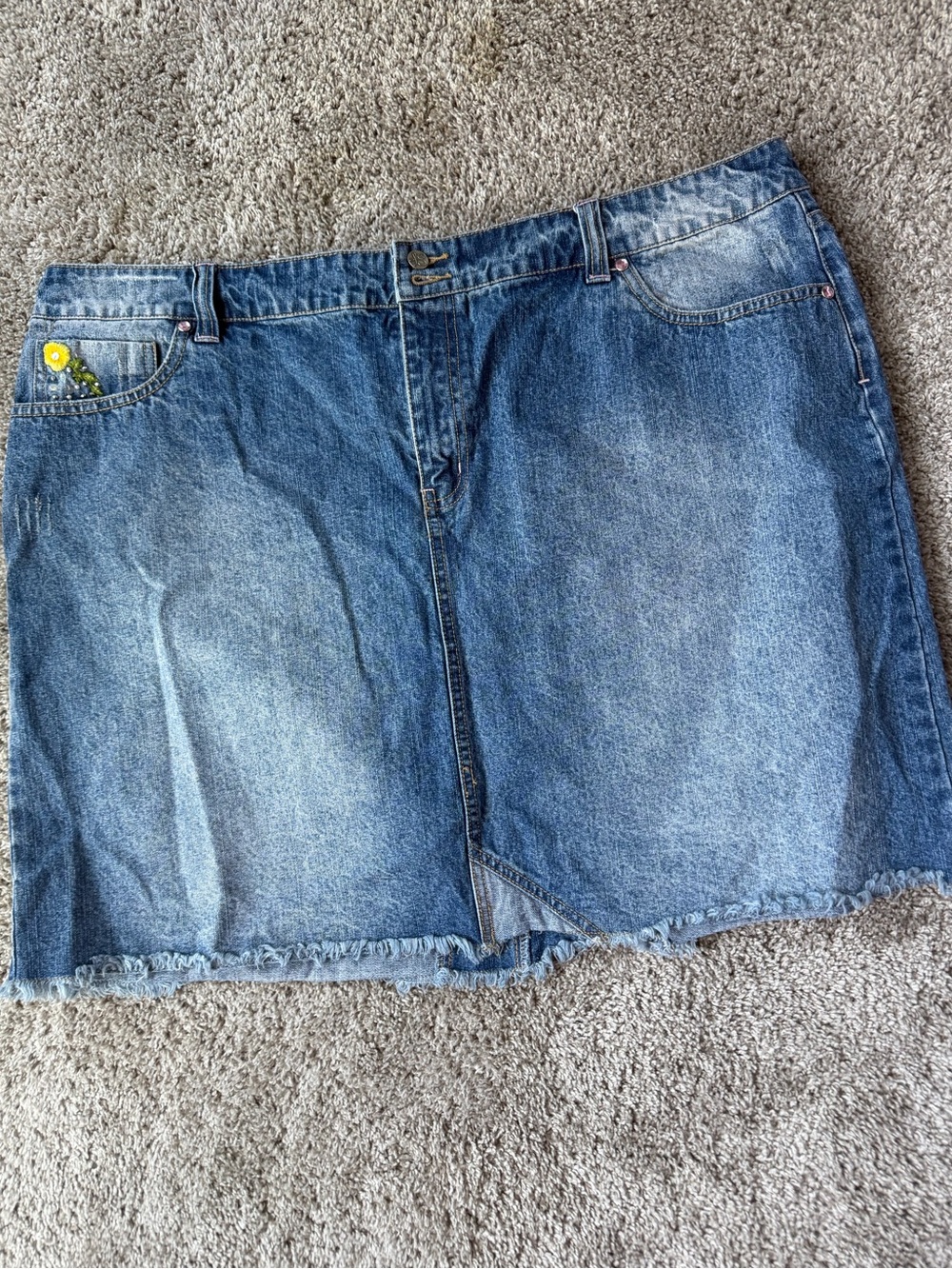 Jessica Simpson Washed Blue Denim Mini Skirt with Frayed Hem